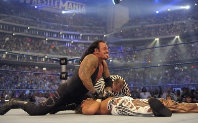 WrestleMania XXV - The Undertaker pins the Heart Break Kid Shawn Michaels to go 17-0 and Remain Undefeated at WrestleMania